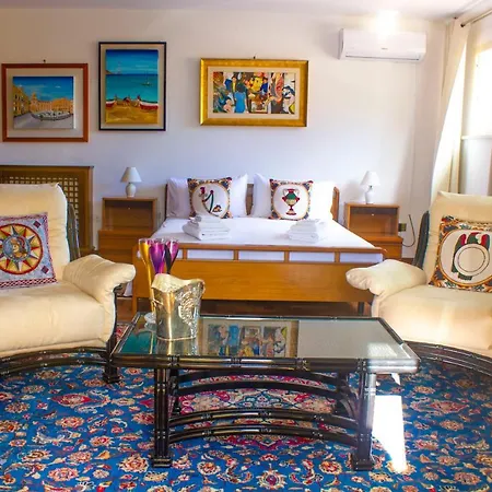 Carla Guest house