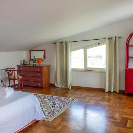 Carla Guest house *